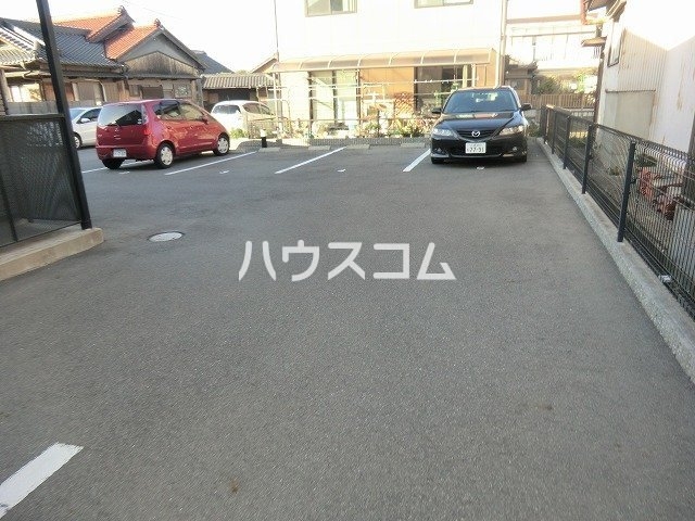 14/21 駐車場