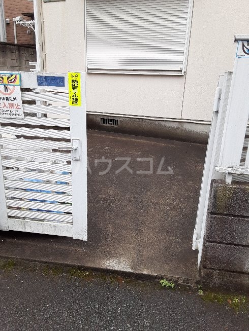 21/29 エントランス