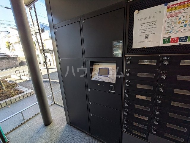 25/28 エントランス