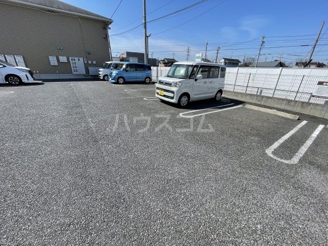 28/30 駐車場
