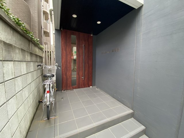 3/4 エントランス