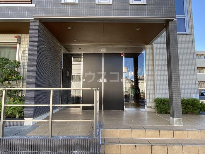 15/25 エントランス