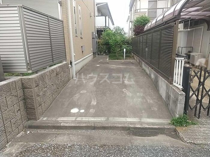 2/4 エントランス