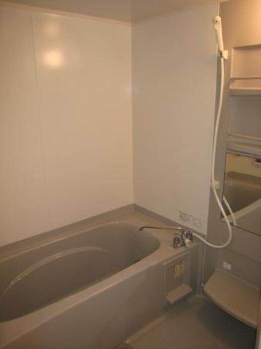 14/30 浴室