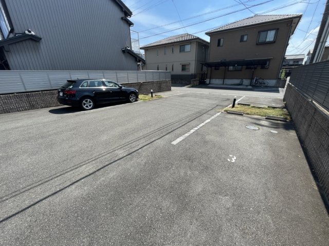 22/30 駐車場
