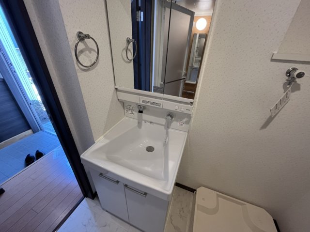 15/30 洗面