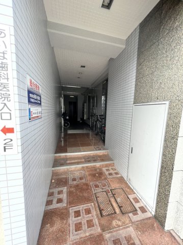 22/29 エントランス