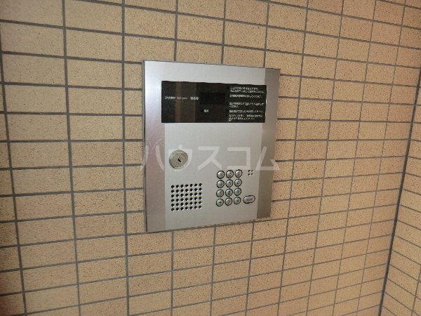 17/22 エントランス