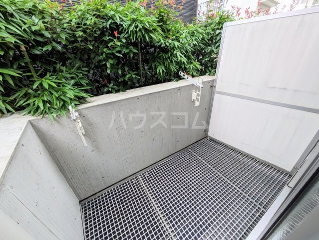 21/30 バルコニー