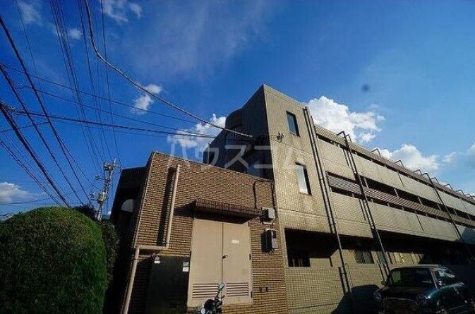 14/16 エントランス