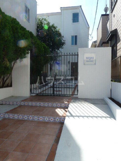 7/10 エントランス