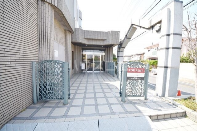 14/16 エントランス