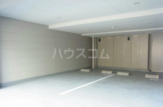 22/30 駐車場