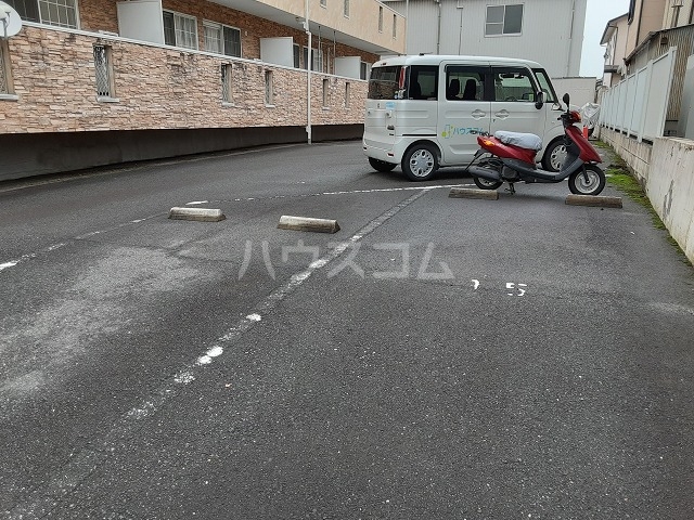 3/10 駐車場