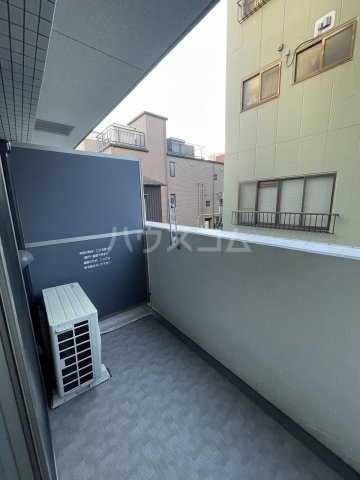 16/23 バルコニー