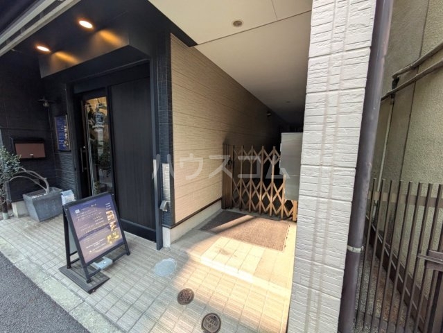 21/24 エントランス