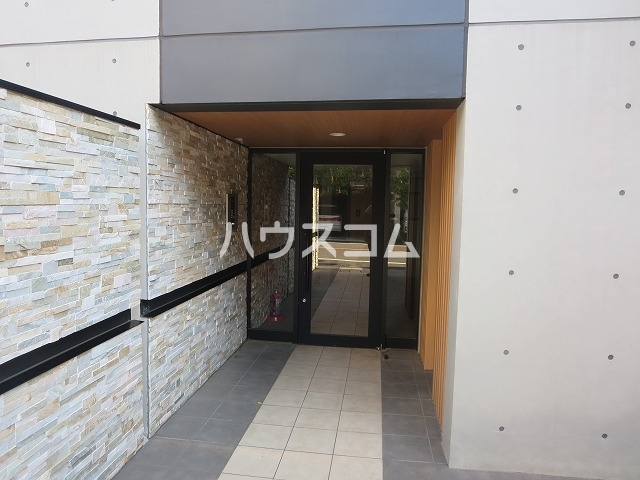 13/21 エントランス