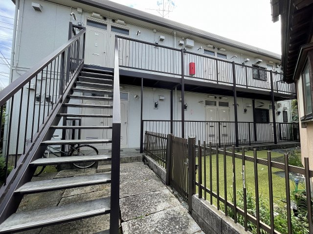 17/25 エントランス