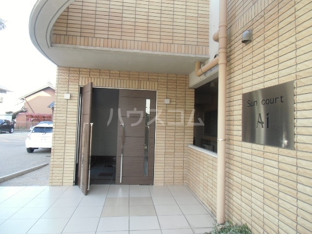 22/30 エントランス