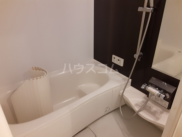 14/30 浴室