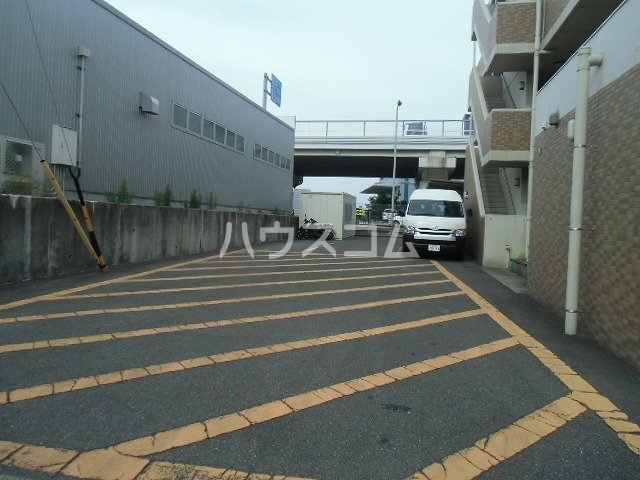 26/30 駐車場