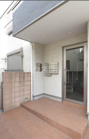 24/24 エントランス