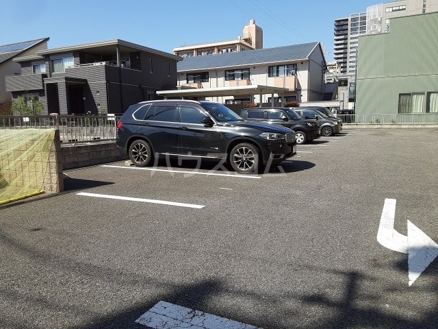 21/30 駐車場