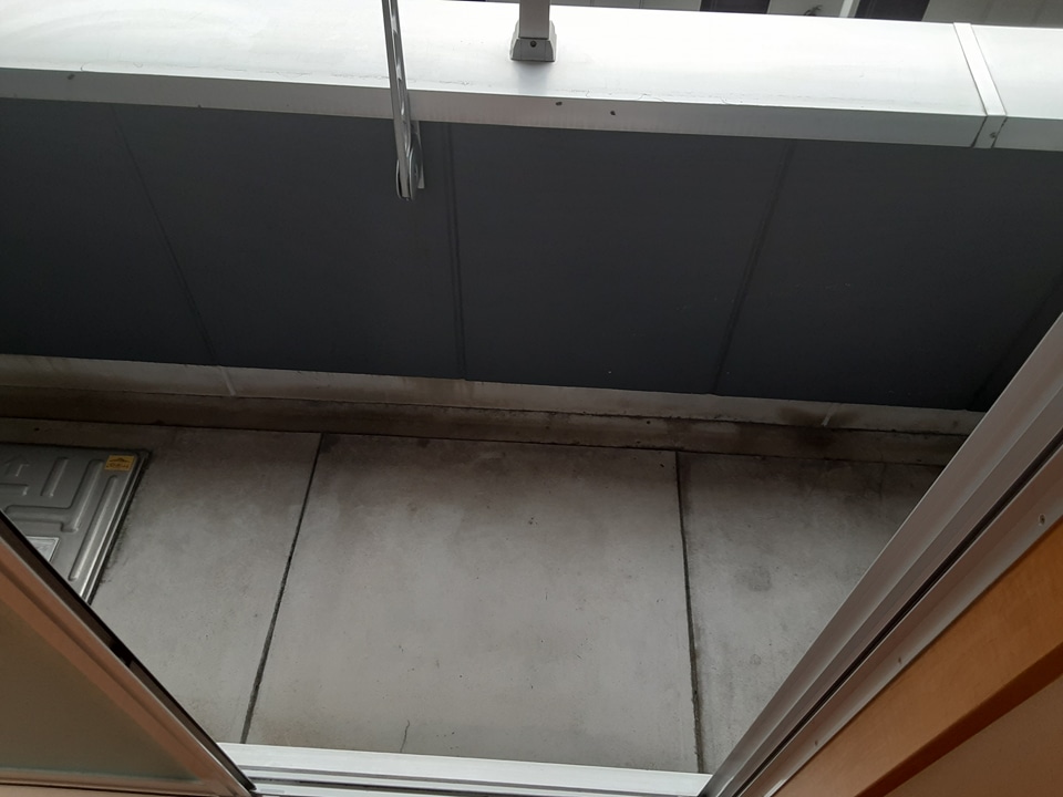 17/29 バルコニー