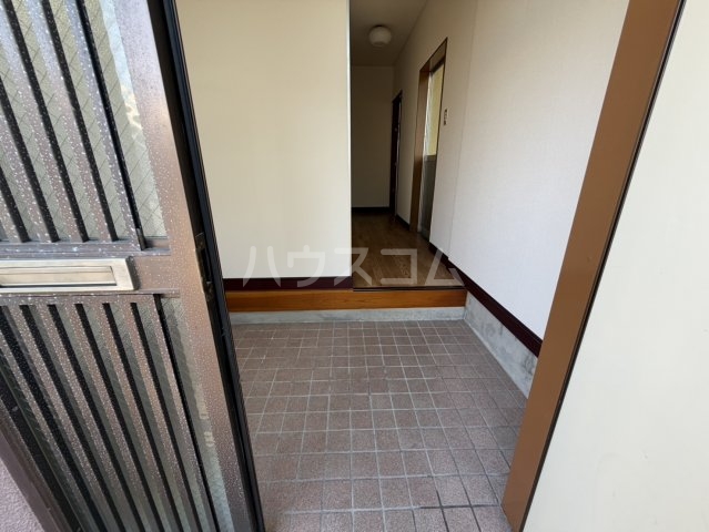 14/30 玄関