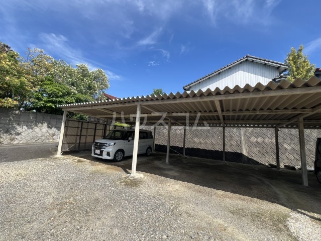 26/30 駐車場