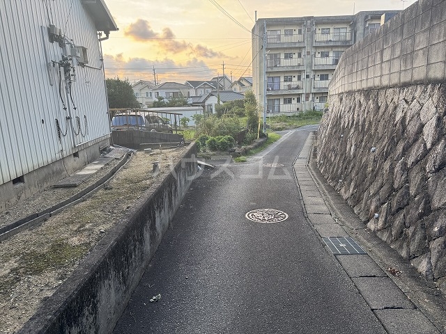 27/30 駐車場