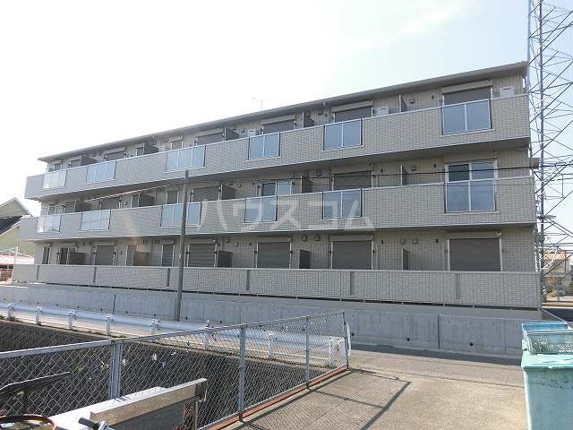 フローラ島間の外観