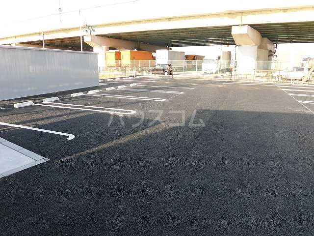 22/29 駐車場