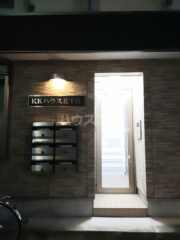 2/4 エントランス