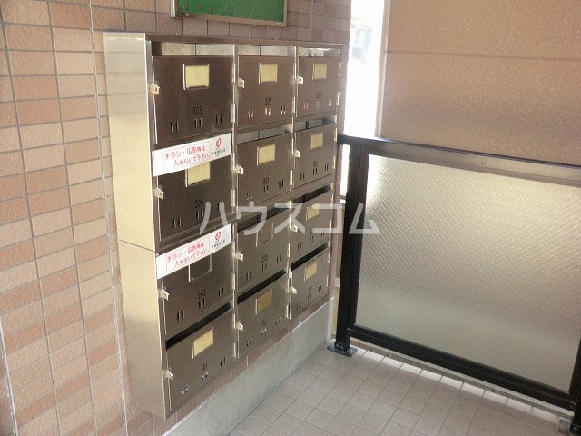 13/21 エントランス