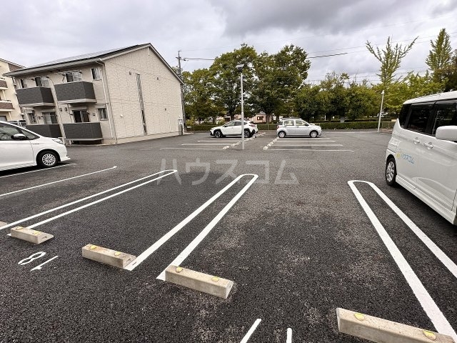 22/30 駐車場