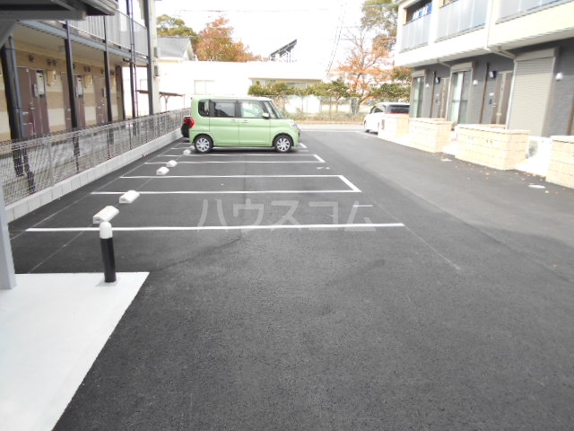 19/26 駐車場