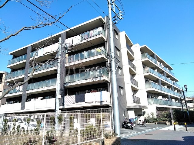 パレステージ青井ナチュラコートの外観