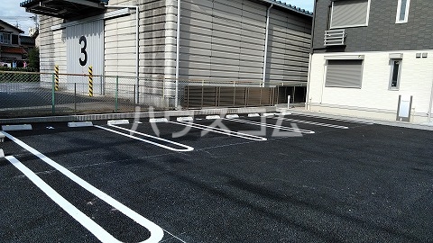 22/30 駐車場