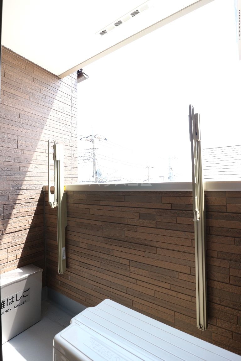 15/23 バルコニー