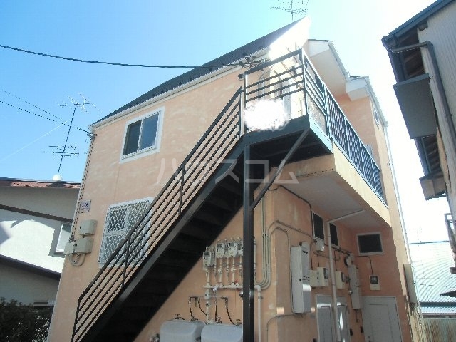 25/30 エントランス