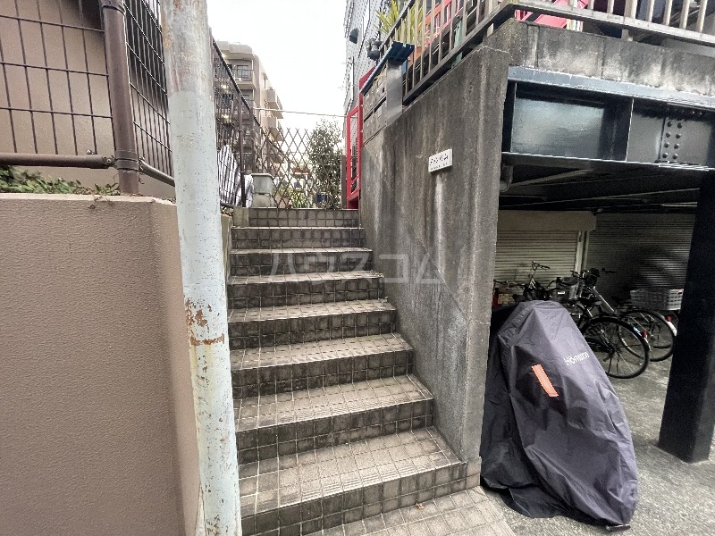 3/6 エントランス