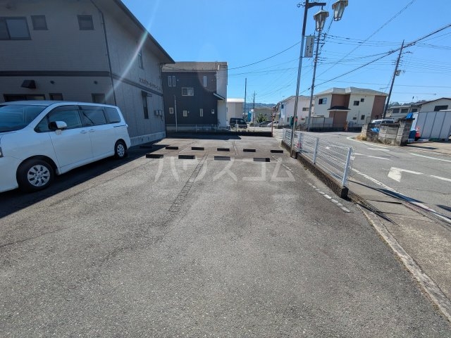 3/4 駐車場