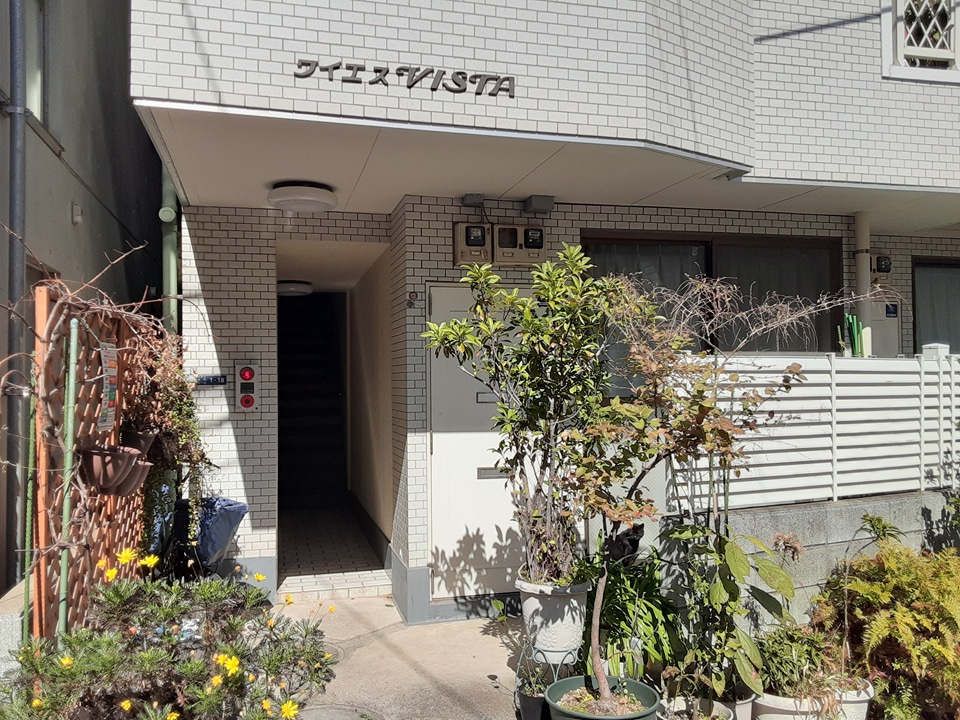 2/4 エントランス