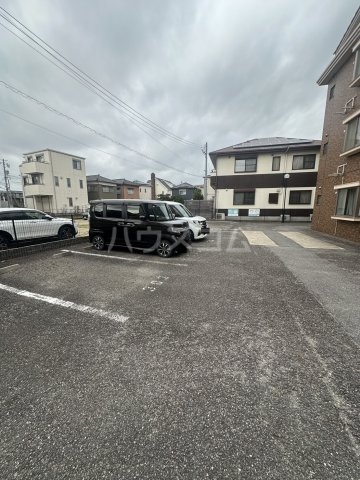 25/30 駐車場