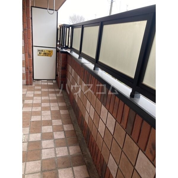 13/19 バルコニー