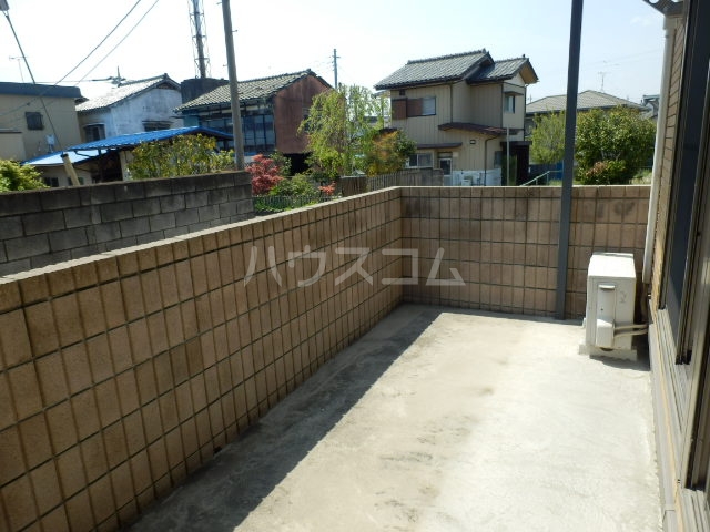 16/23 バルコニー