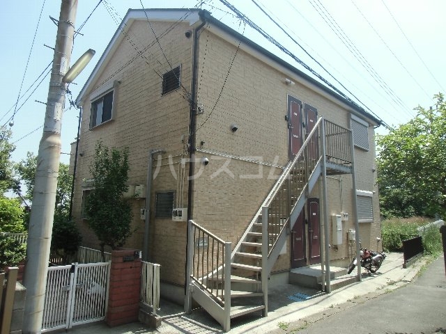 18/27 エントランス