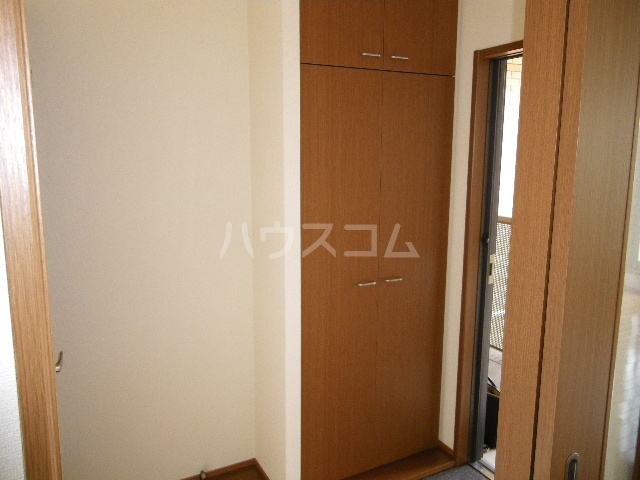 14/16 エントランス