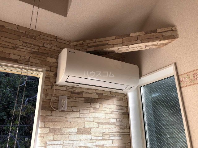 22/27 エントランス